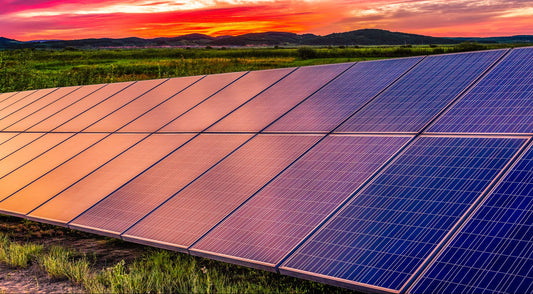 Struktury solarne naziemne przy magazynach - optymalne ustawienie