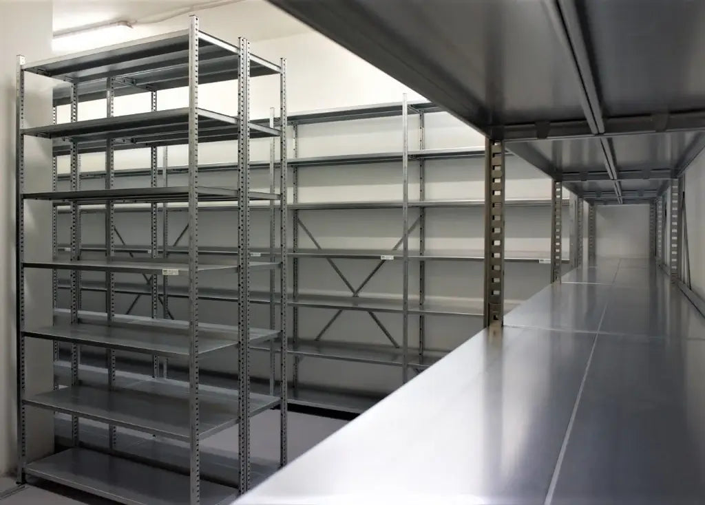 Regały półkowe galwanizowane zapewniające ochronę przed korozją i długotrwałą wytrzymałość w różnych warunkach