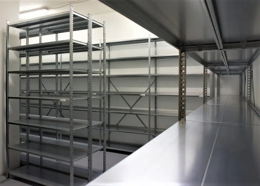 Regały półkowe galwanizowane zapewniające ochronę przed korozją i długotrwałą wytrzymałość w różnych warunkach