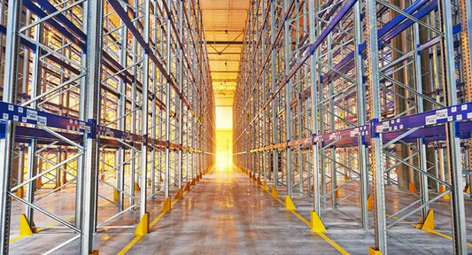 Systemy ostrzegawcze w magazynach wysokiego składowania – zwiększenie bezpieczeństwa i zapobieganie wypadkom