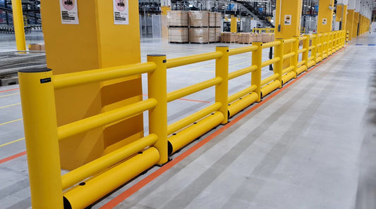 Barierki stalowe – ochrona regałów, maszyn i ciągów komunikacyjnych