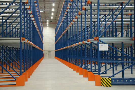 Regały paletowe przystosowane do składowania materiałów niebezpiecznych zgodne z wymaganiami ADR