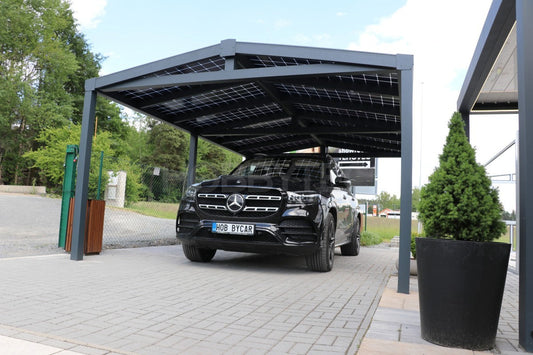 Struktury solarne na carportach - podwójne wykorzystanie przestrzeni