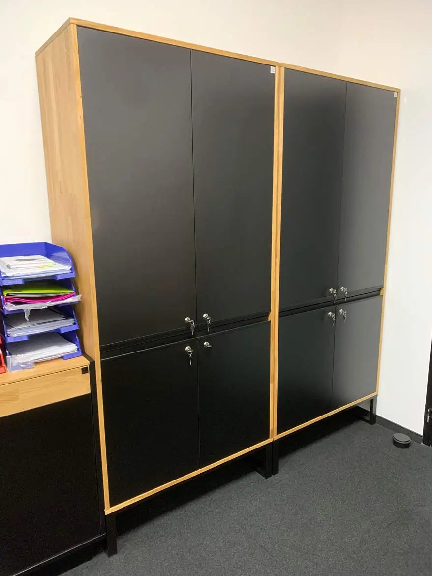 Regały biurowe z zamkami biometrycznymi