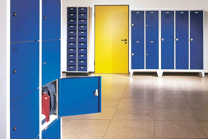 Szafki socjalne dla kurierów - specyfika pracy w terenie