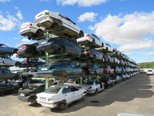 Regały wspornikowe zaprojektowane do przechowywania najcięższych ładunków, w tym części samochodowych