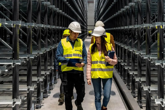 Kontrola jakości podczas montażu regałów – checklisty i procedury zapewniające bezpieczeństwo i trwałość instalacji